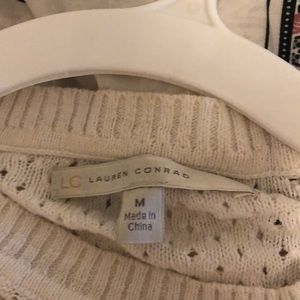 Lauren Conrad cream/white light weight sweater size medium